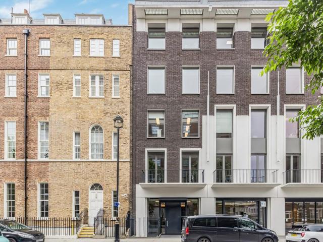 3 bedroom flat for sale