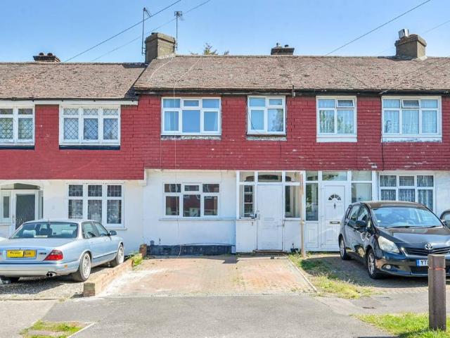 3 bedroom terraced house for sale