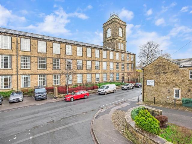 3 bedroom flat for sale