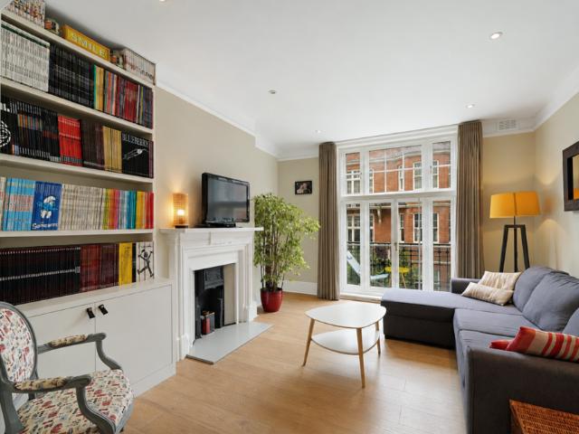 3 bedroom flat for sale