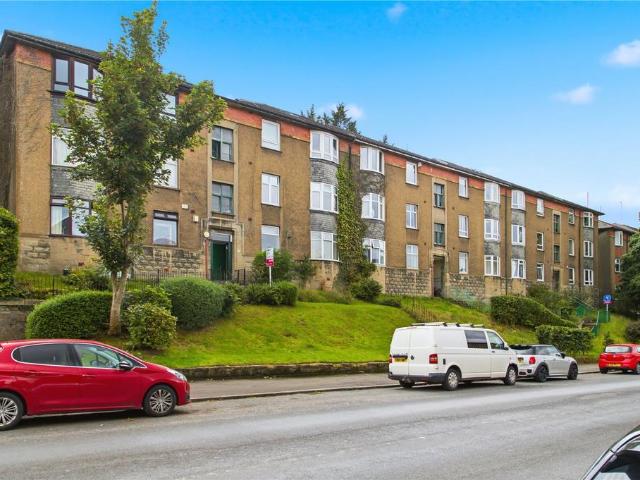 3 bedroom flat for sale