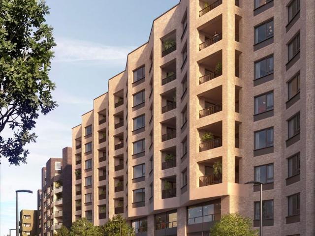 3 bedroom flat for sale