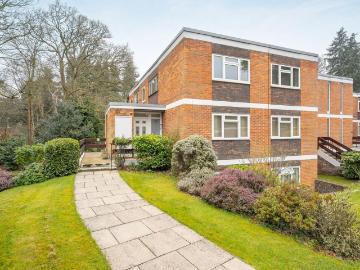 3 bedroom flat for sale