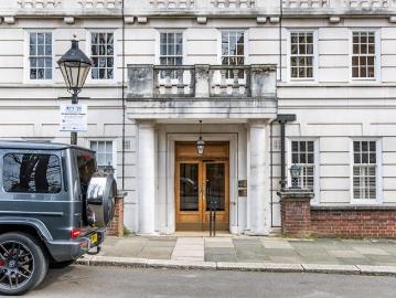 Duchess of Bedfords Walk W8 London, Royal Borough of Kensington, W9, Little Venice, London, Greater London