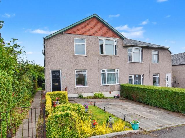 3 bedroom flat for sale