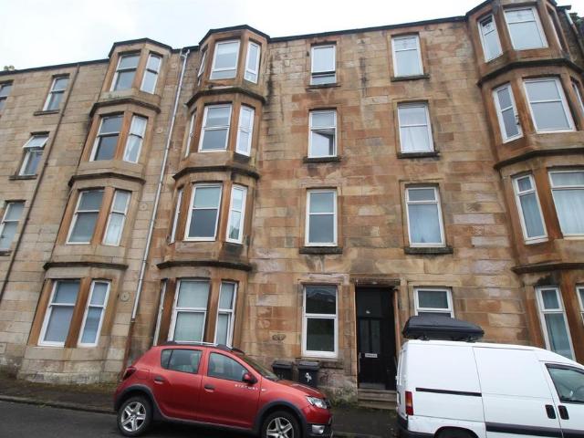 3 bedroom flat for sale
