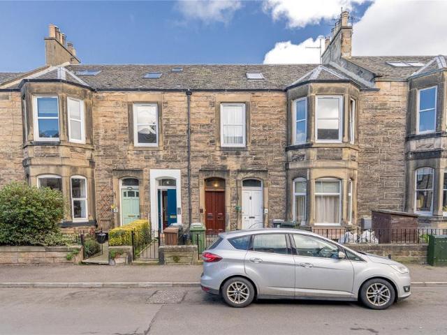 3 bedroom flat for sale