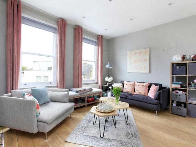 3 bedroom flat for sale