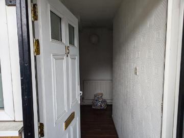 3 bedroom flat for sale