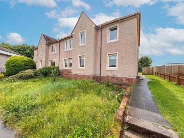 3 bedroom flat for sale
