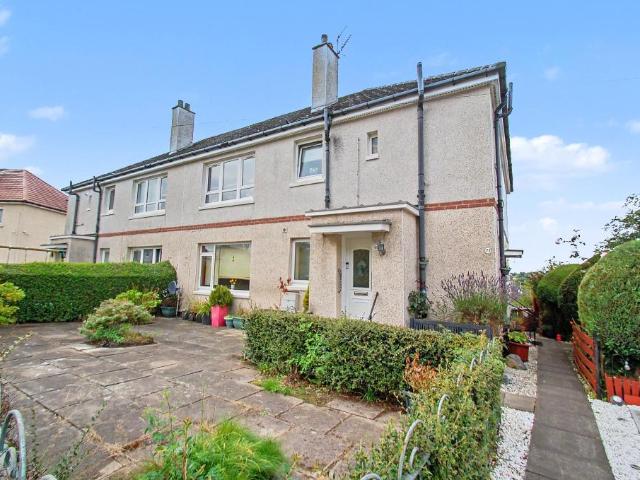3 bedroom flat for sale