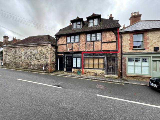 3 bedroom flat for sale