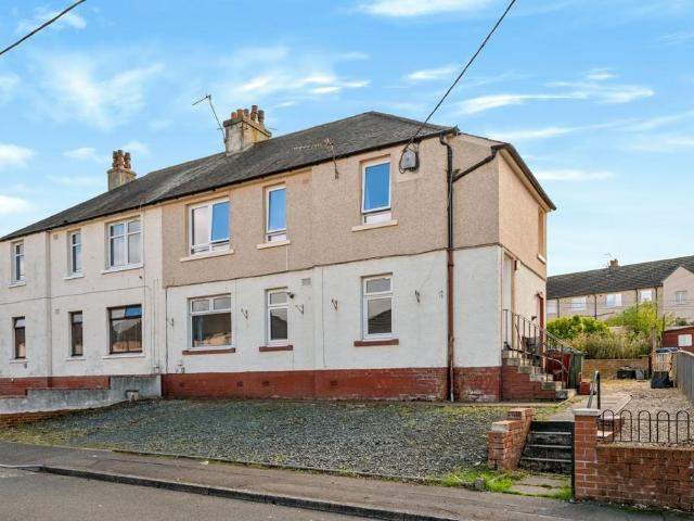 3 bedroom flat for sale