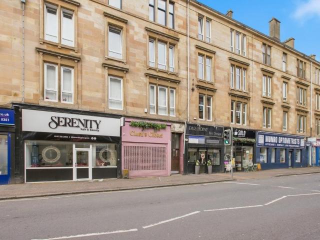 3 bedroom flat for sale