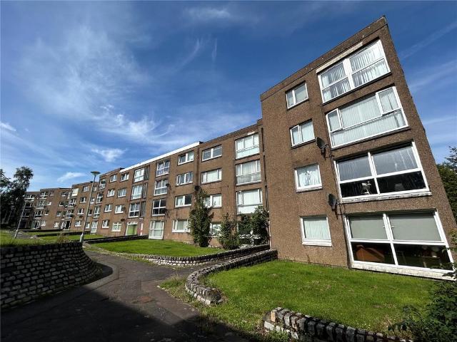 3 bedroom flat for sale
