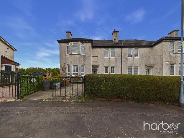 3 bedroom flat for sale