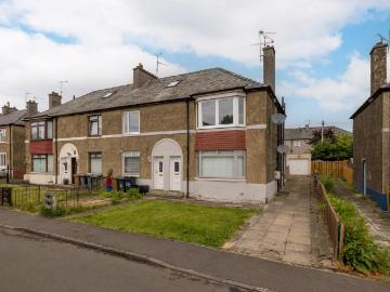 3 bedroom flat for sale