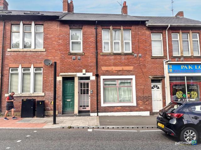3 bedroom flat for sale
