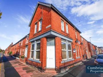 3 bedroom flat for sale