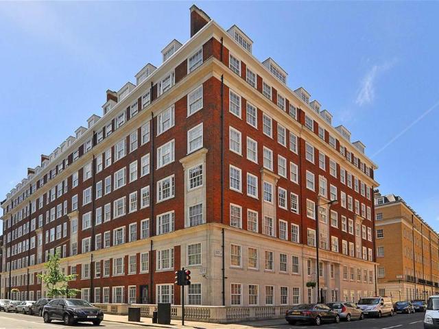 3 bedroom flat for sale