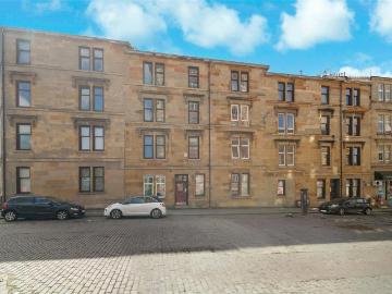 3 bedroom flat for sale