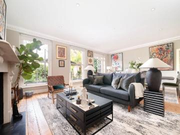 3 bedroom flat for sale