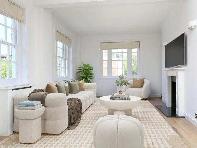 3 bedroom flat for sale