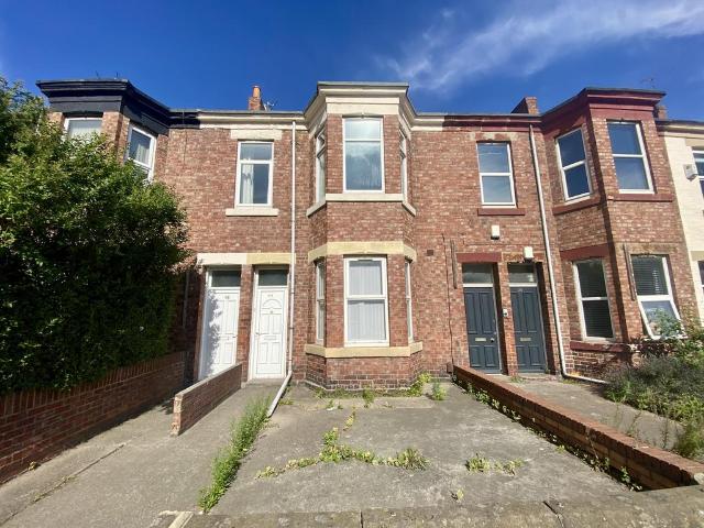 3 bedroom flat for sale