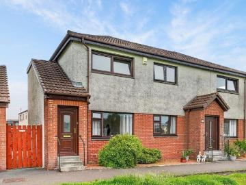 3 bedroom flat for sale
