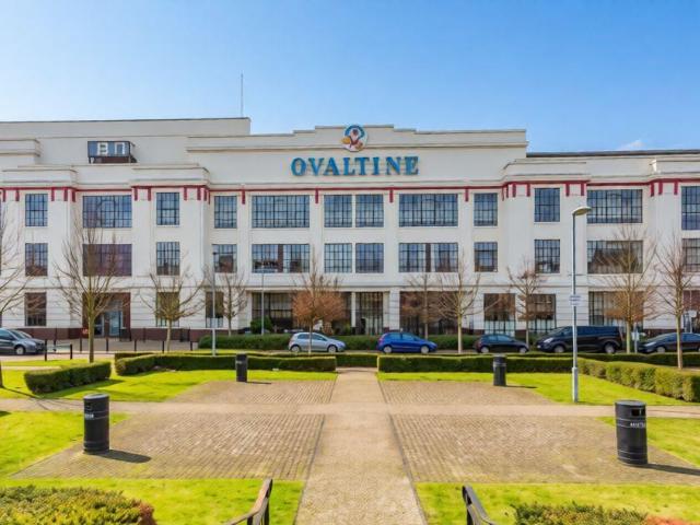 3 bedroom flat for sale