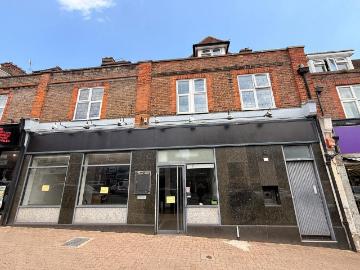 3 bedroom flat for sale