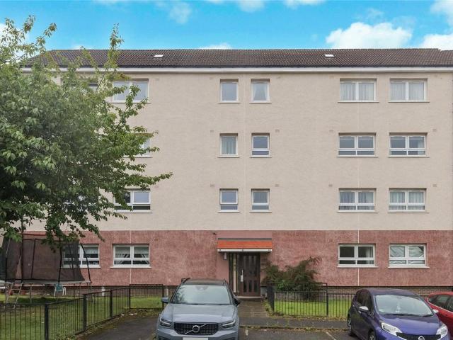 3 bedroom flat for sale
