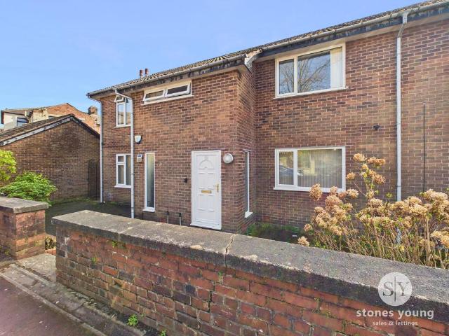 3 bedroom flat for sale