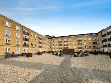 3 bedroom apartment for sale