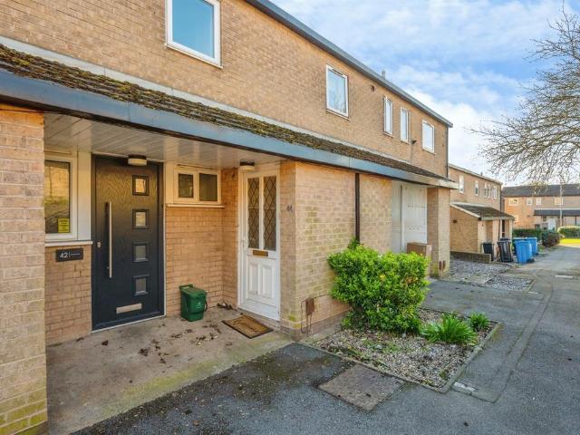 3 bedroom flat for sale