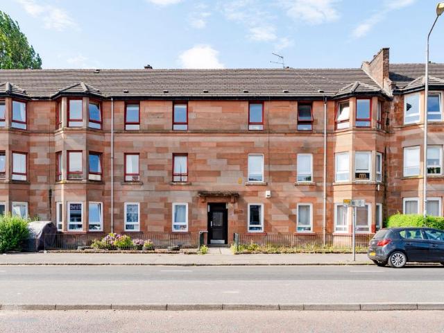 3 bedroom flat for sale