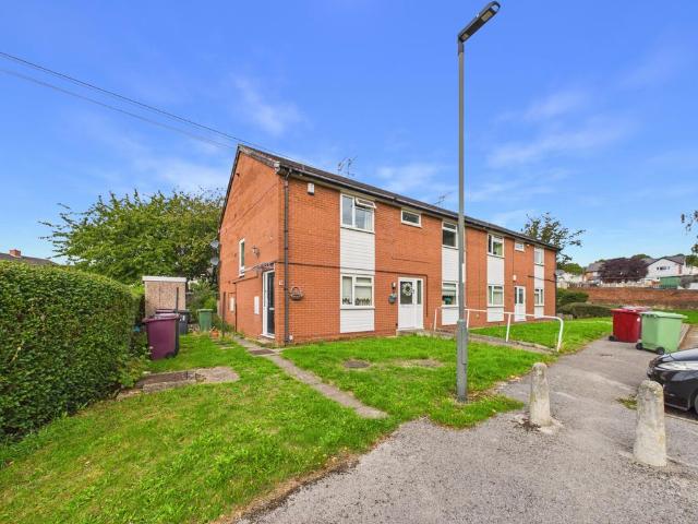3 bedroom flat for sale