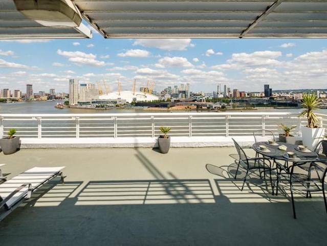 3 bedroom flat for sale