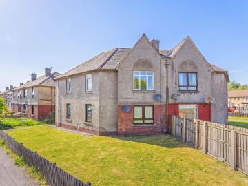 3 bedroom flat for sale