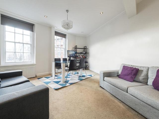 3 bedroom flat for sale