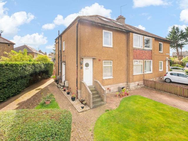 3 bedroom flat for sale