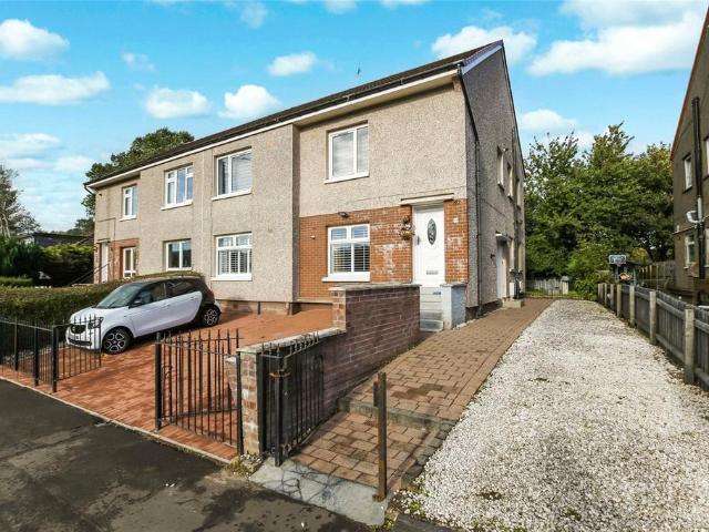 3 bedroom flat for sale
