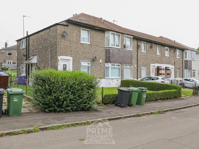 3 bedroom flat for sale