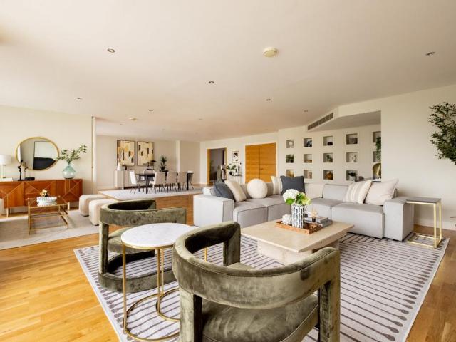 3 bedroom flat for sale
