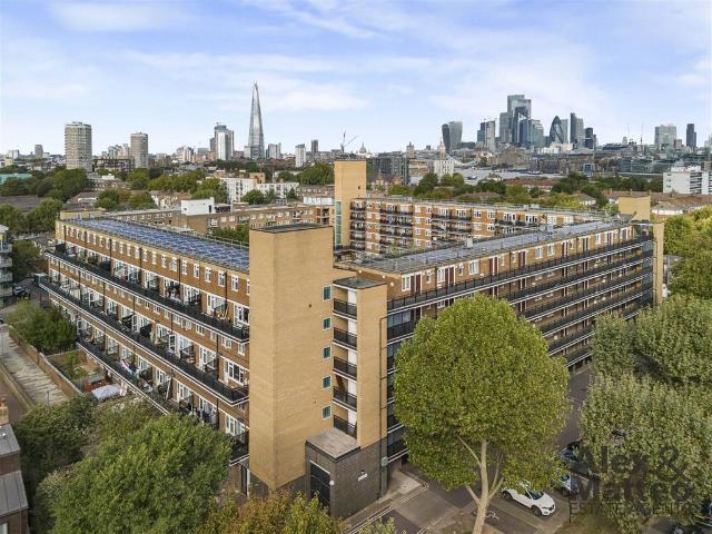 3 bedroom flat for sale