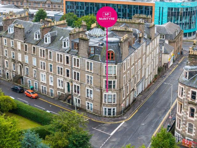 3 bedroom flat for sale
