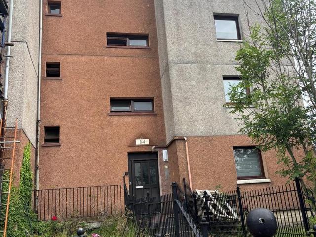 3 bedroom flat for sale