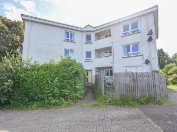 3 bedroom flat for sale