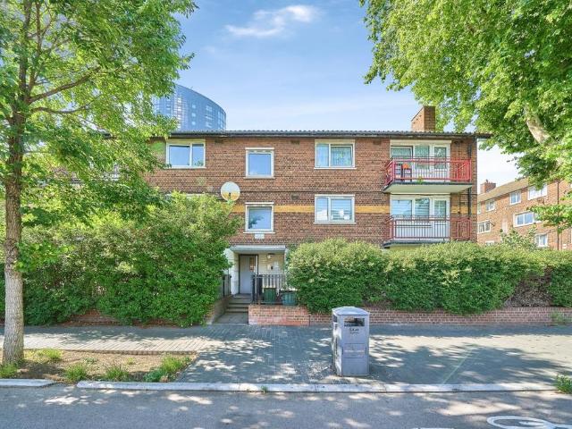 3 bedroom flat for sale