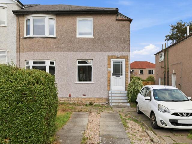 3 bedroom flat for sale